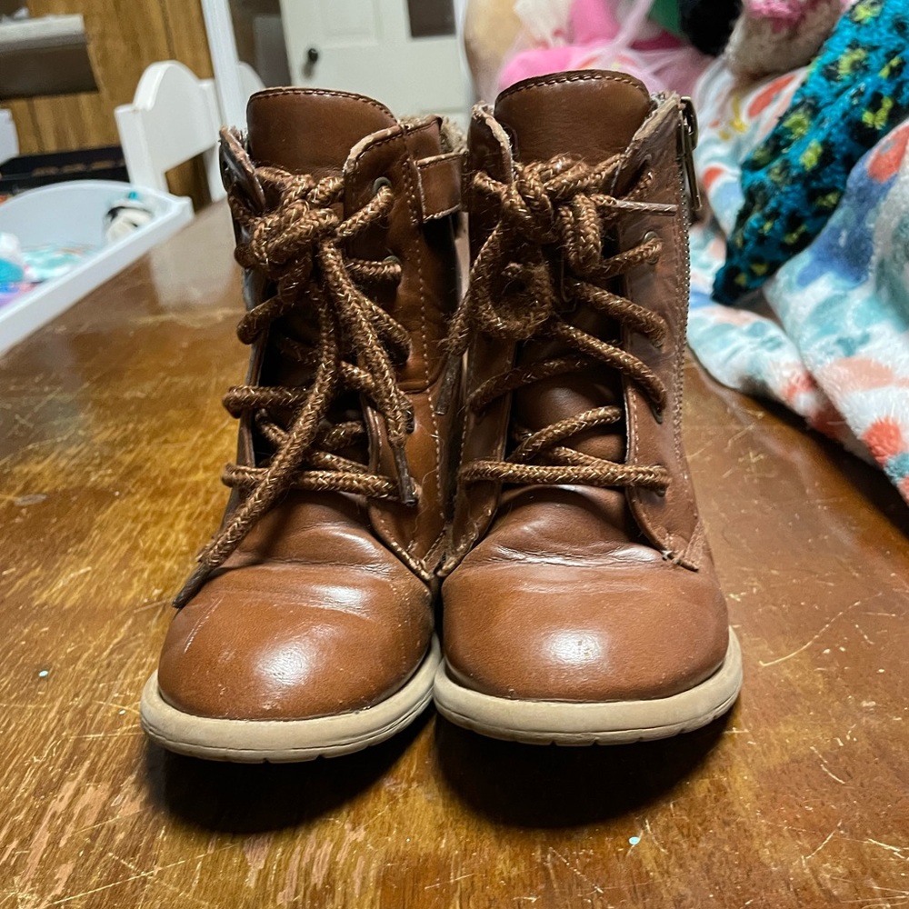 Zip up Size 10 Wondernation brown leather boots with knitted detailing